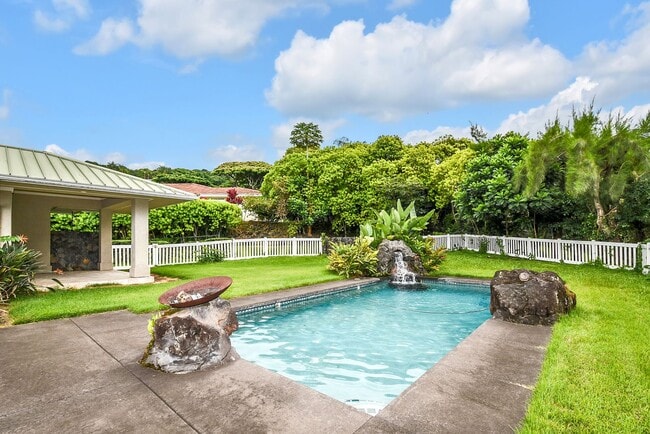 Building Photo - Ohai Estates 4 Bed 4.5 Bathroom Home Avail...