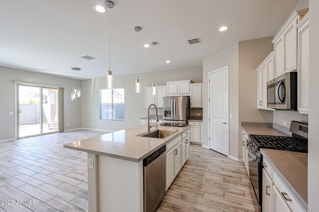 Building Photo - 19053 Rancho Dr