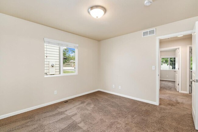 Building Photo - 2255 Sopris Cir