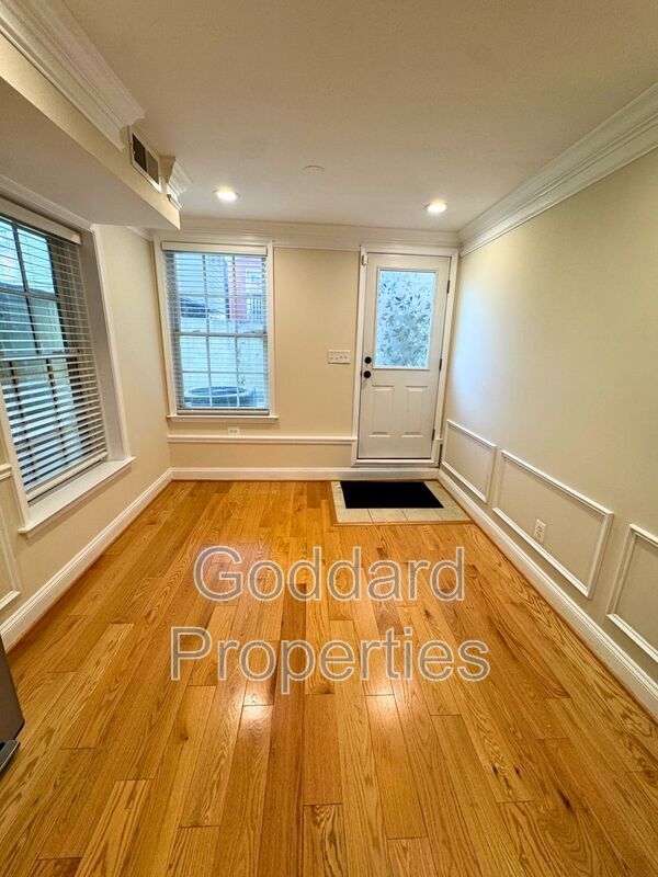 Building Photo - 407 S Wolfe St