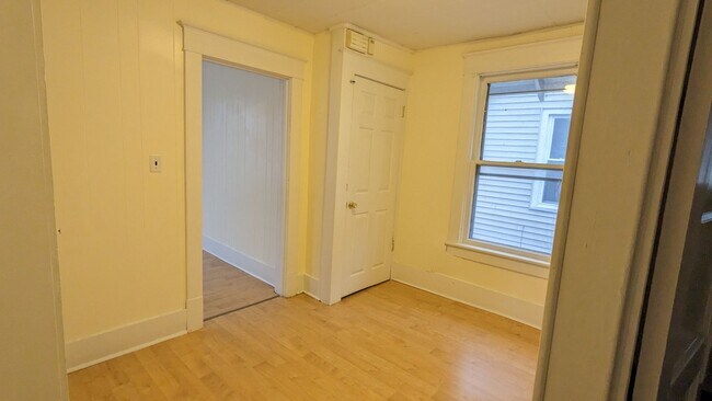 Building Photo - 1111 Sanford St