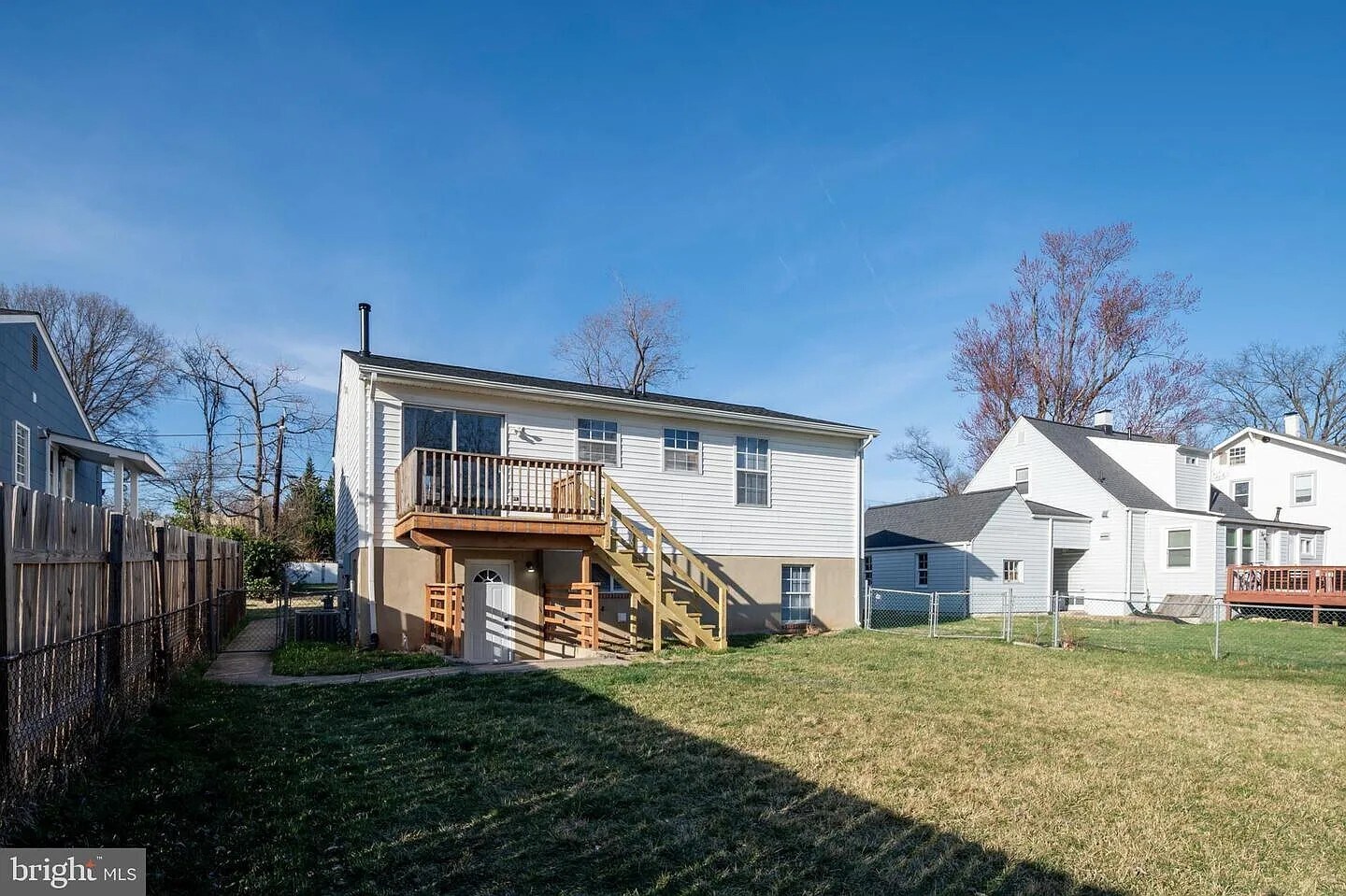 downstairs entry from outside - 5005 Apache St