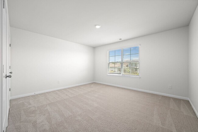 Building Photo - 1011 Alta Vis Ln