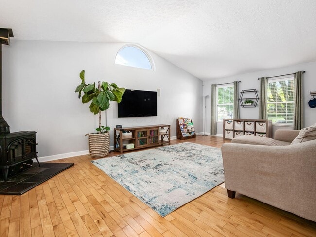 Building Photo - 3259 Longspur Dr