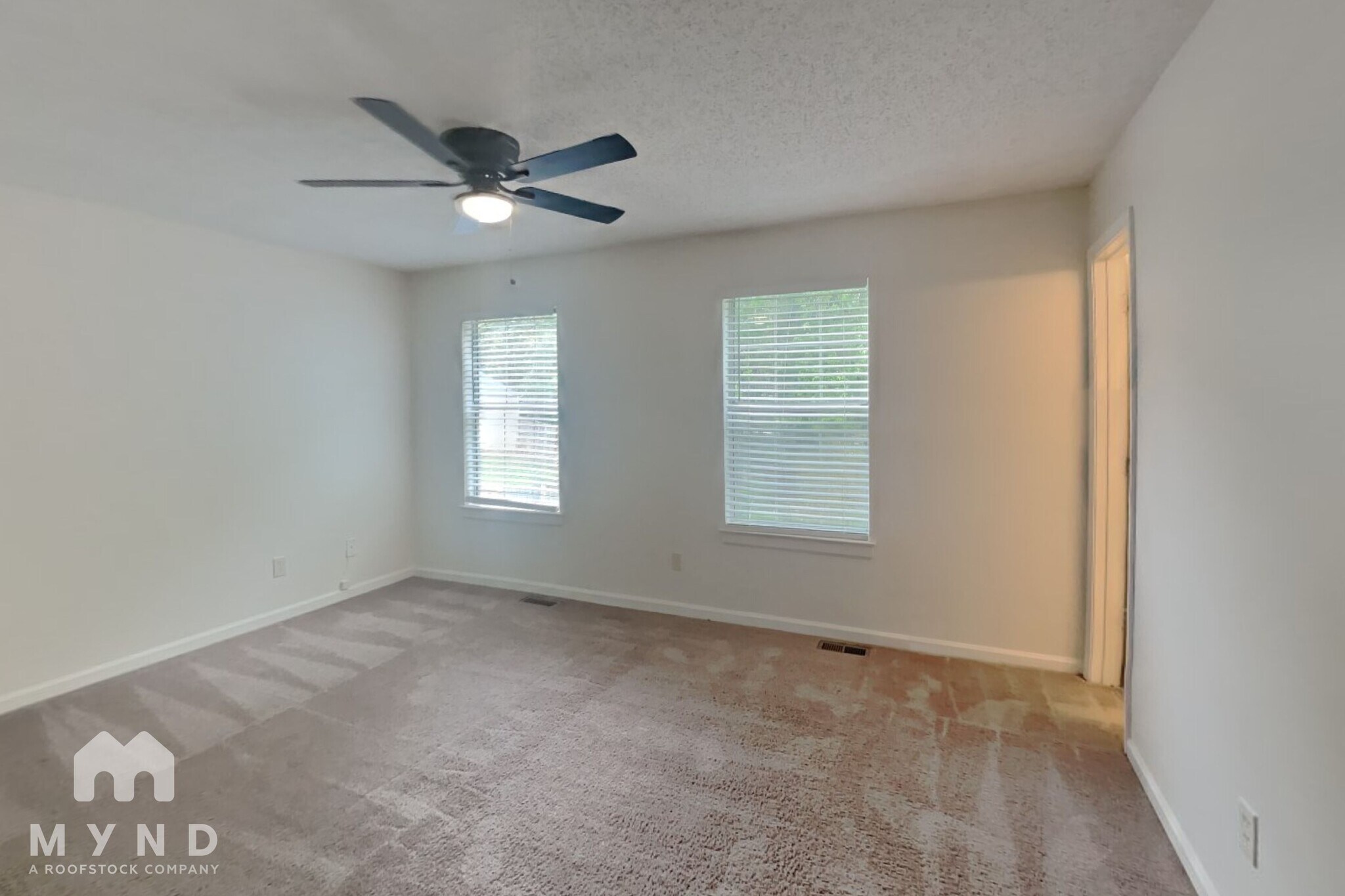Building Photo - 5561 Northcut Dr