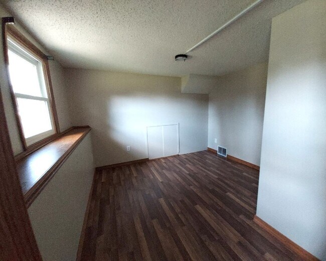 Building Photo - Charming 3-Bedroom Home Near Downtown Stillwater!