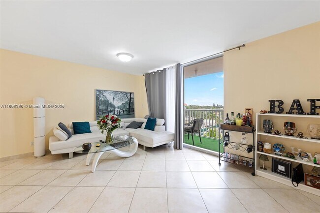 Building Photo - 3161 S Ocean Dr