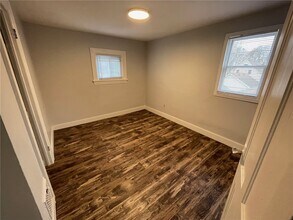 Building Photo - 223 E Filbert St