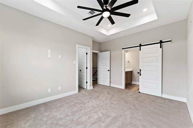 Building Photo - 9227 Ashville Dr