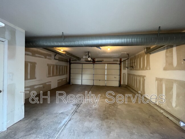 Building Photo - 2029 Ruckle St