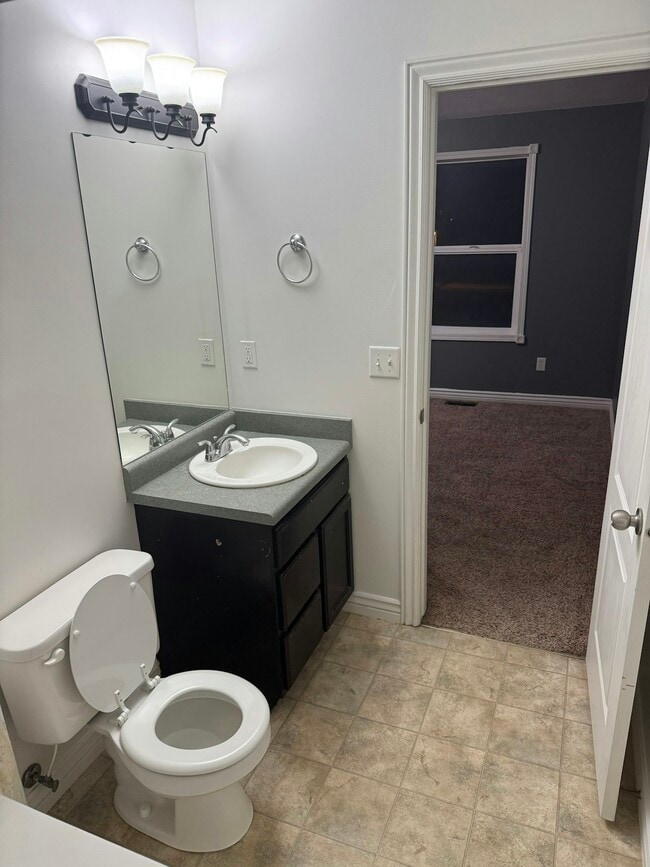 Building Photo - 3411 Dundee Dr
