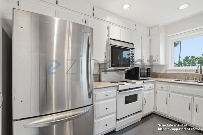 Building Photo - 1200 Opal St