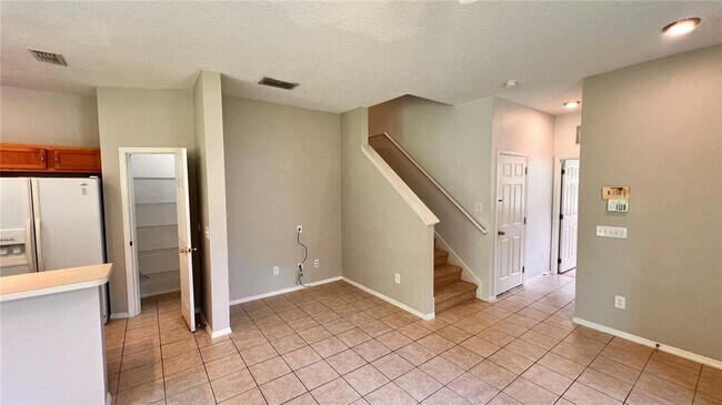 Building Photo - 612 Old Pine Ct