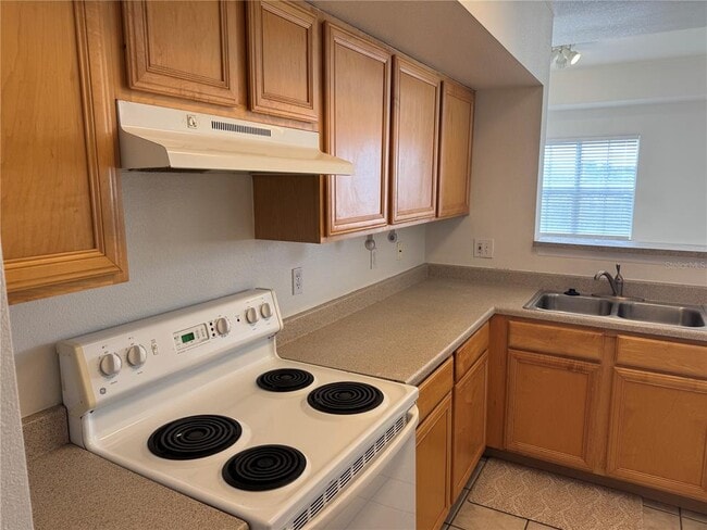 Building Photo - 1130 Villagio Cir