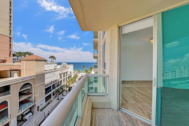 Building Photo - 101 S Fort Lauderdale Beach Blvd