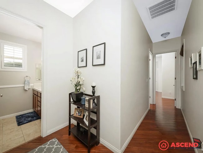 Building Photo - 3 Bedroom Home In Stockdale Ranch Area!