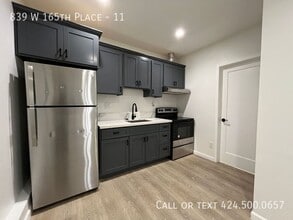 Building Photo - 839 W 165th Pl