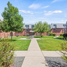 Building Photo - The Villas at Gage Pointe