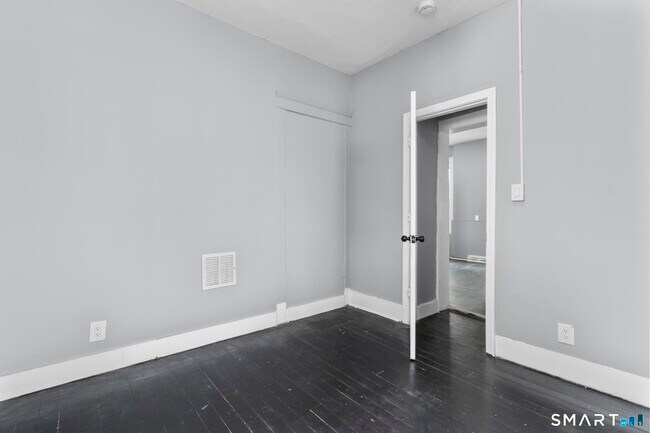 Building Photo - 78 Shelton Ave