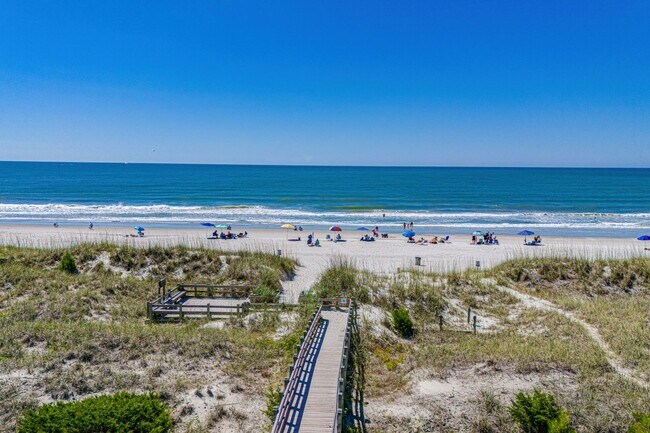 Building Photo - Golf Course Living Just Minutes from North Myrtle Beach – Long-Term Rental in Aberdeen