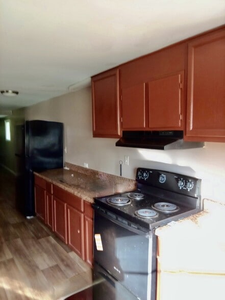 Building Photo - 1153 Hodson Dr