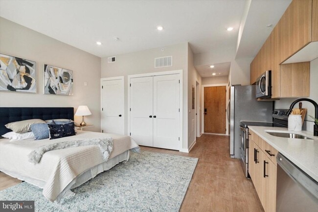 Building Photo - 308 W Chelten Ave