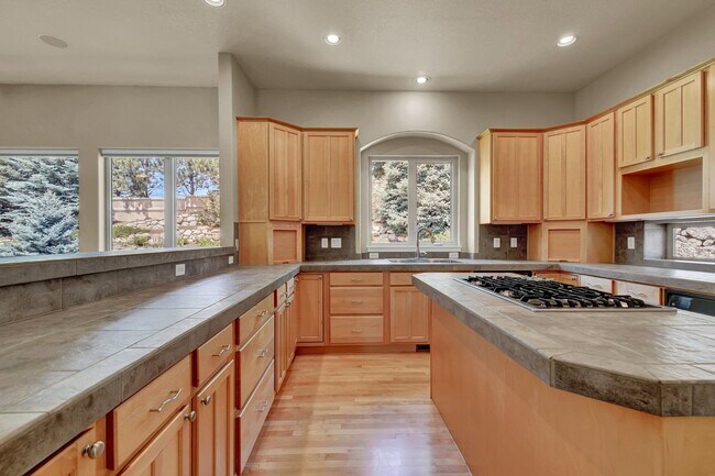 Building Photo - 2908 Glen Arbor Dr