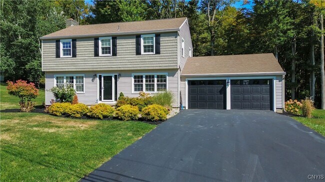 Building Photo - 916 Westwood Dr