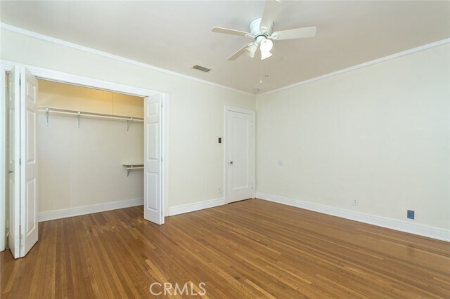 Building Photo - 5124 N Maywood Ave