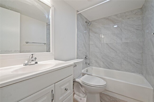 Building Photo - 10001 W Atlantic Blvd