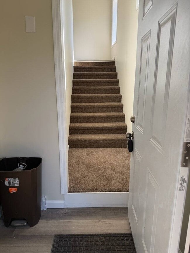 Building Photo - 808 Annie Pearle Ln