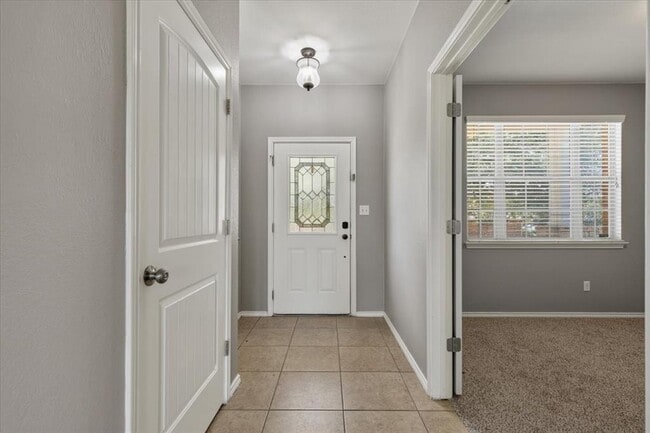 Building Photo - 108 Quarry Ln
