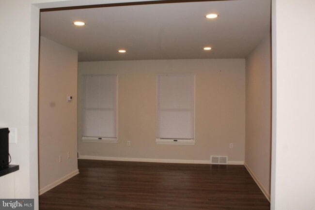 Building Photo - 2103 Foxfire Dr