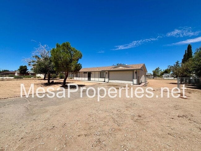 Building Photo - 21150 Nandina St