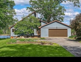 Building Photo - 218 Shore Acres Rd