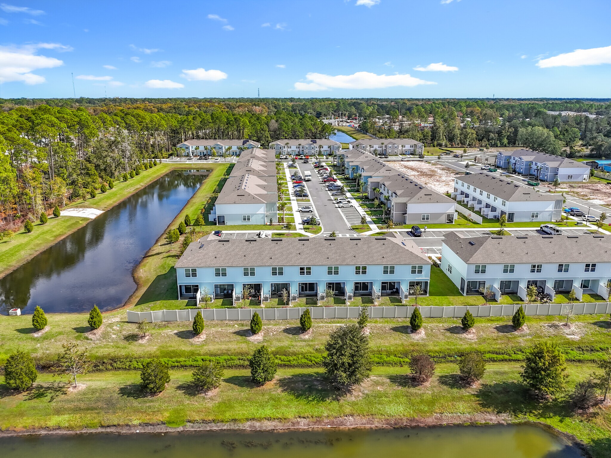 Building Photo - 53 Palmones St