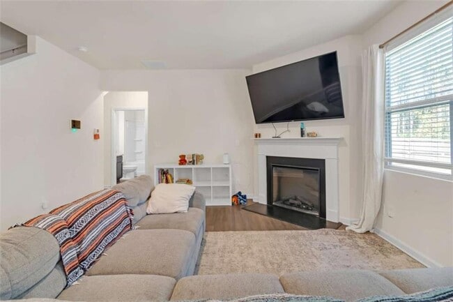 Building Photo - 3741 Makeover Ct