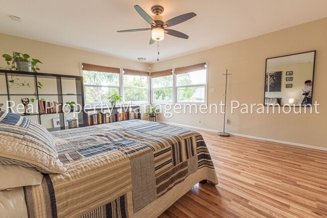 Building Photo - Modern, Eco-Friendly 4BR Home with Views i...