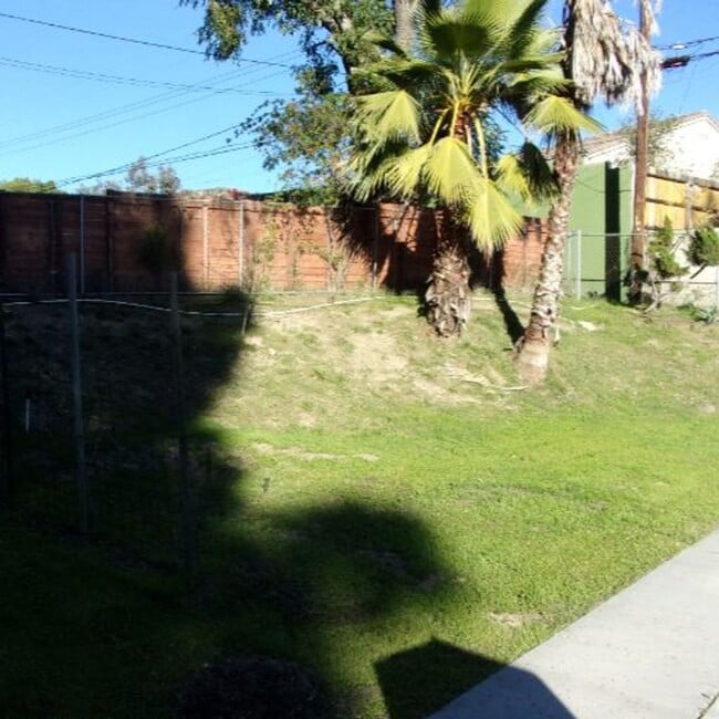 Building Photo - Spacious Private Home with Pool on Nearly Half an Acre