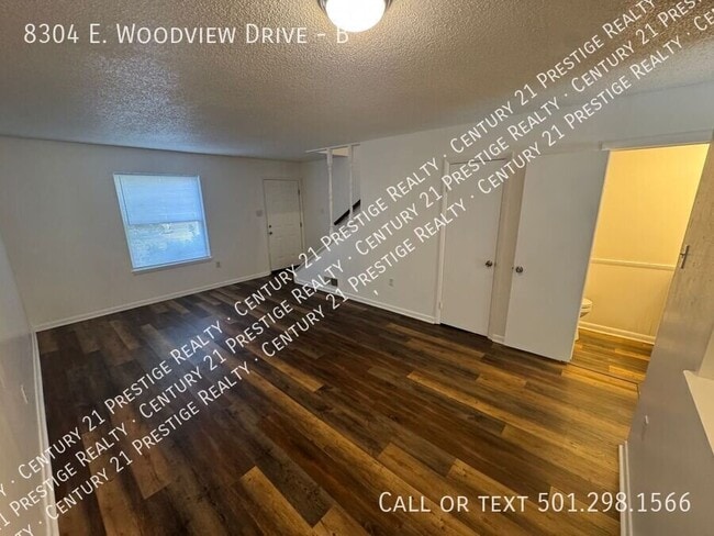 Building Photo - 8304 Woodview Dr N