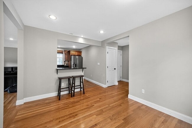 Building Photo - 28 Webster St