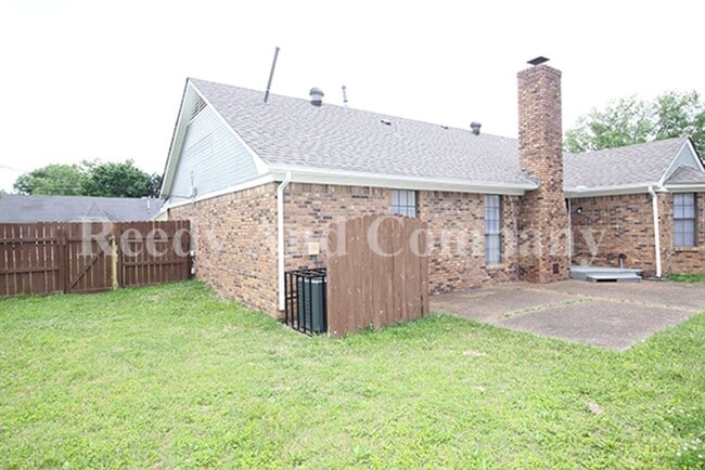 Building Photo - 4496 Green Creek