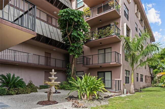 Building Photo - 605 NW 72nd Ave