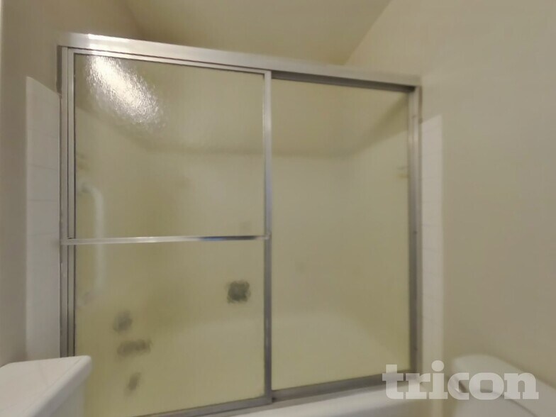 Building Photo - 2340 Logan Way