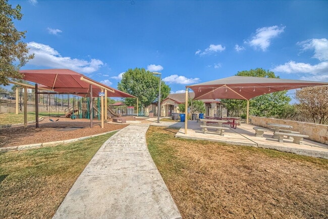 Building Photo - THIS STUNNING RENTAL HAS IT ALL!