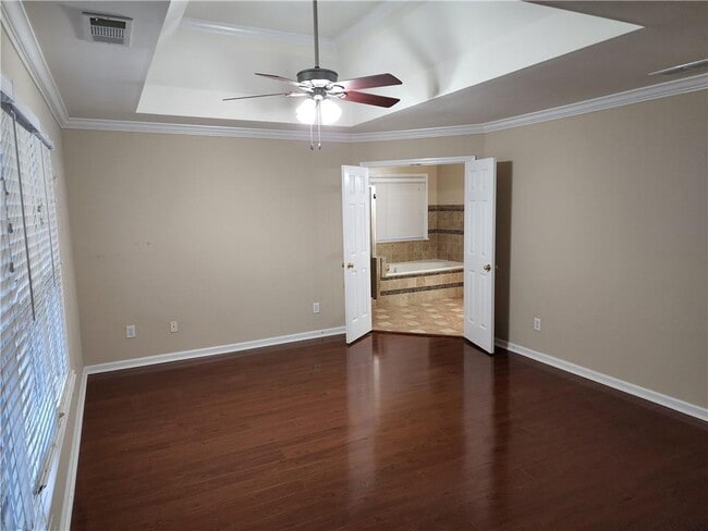 Building Photo - 12990 Meridian Ct