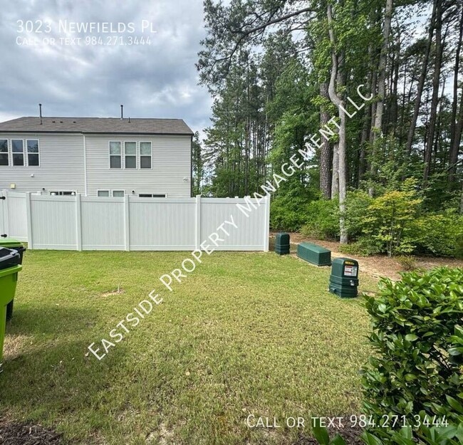 Building Photo - 3023 Newfields Pl