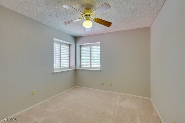 Building Photo - 292 Kershner Ct