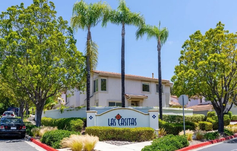 Building Photo - 11667 Compass Point Dr N