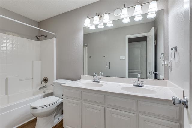 Building Photo - 8159 Kathleen Dr